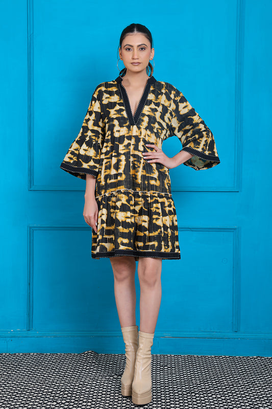 Luxe Three Fourth Sleeve Black Printed Short Dress