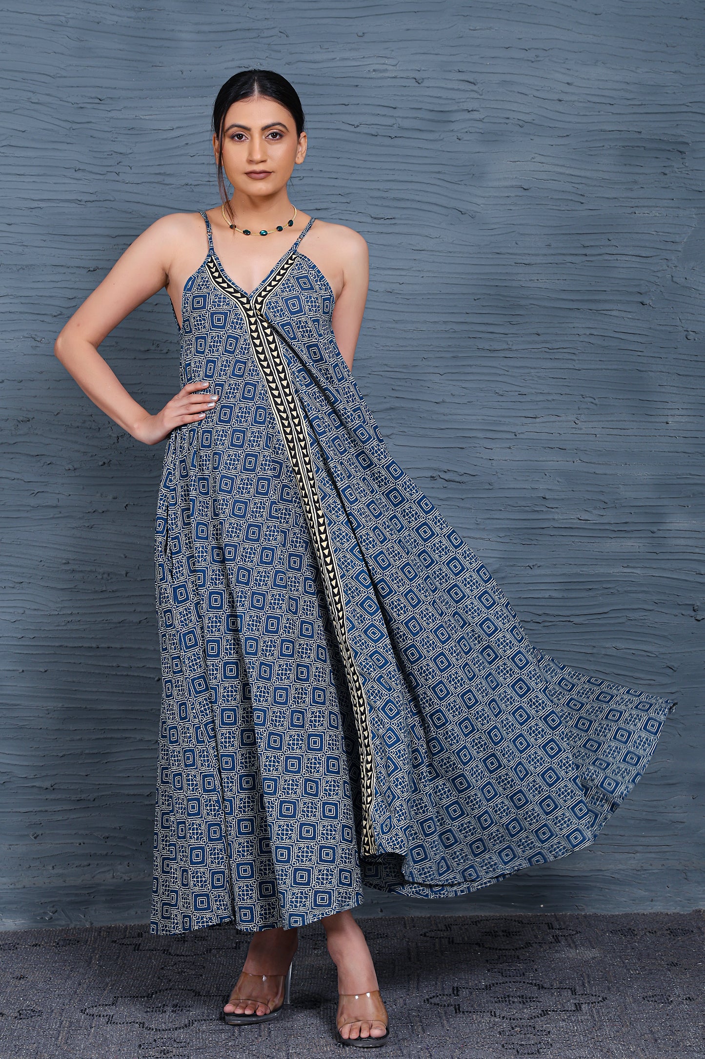 Luxe Sleeve Less Blue Printed Long Dress